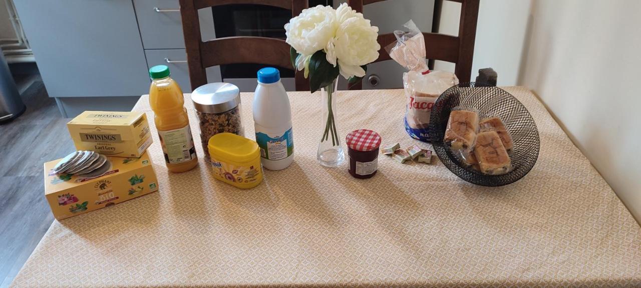 דירות Nuits Au Grenier De שארטר מראה חיצוני תמונה